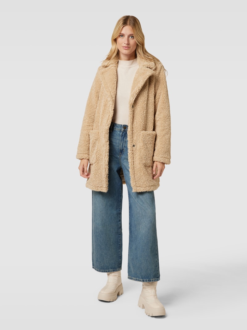 Kurzmantel aus Teddyfell Modell 'Canto' in ecru