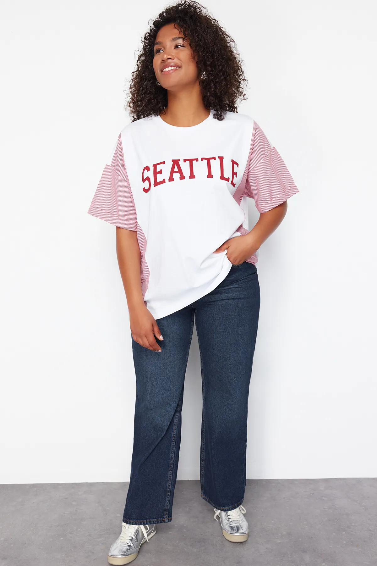 Trendyol Curve  Große Größen in T-Shirt - Rot - Oversized
