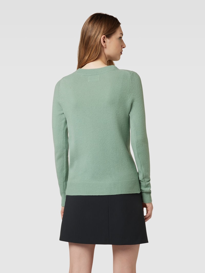 Strickpullover mit Rundhalsausschnitt in schilf