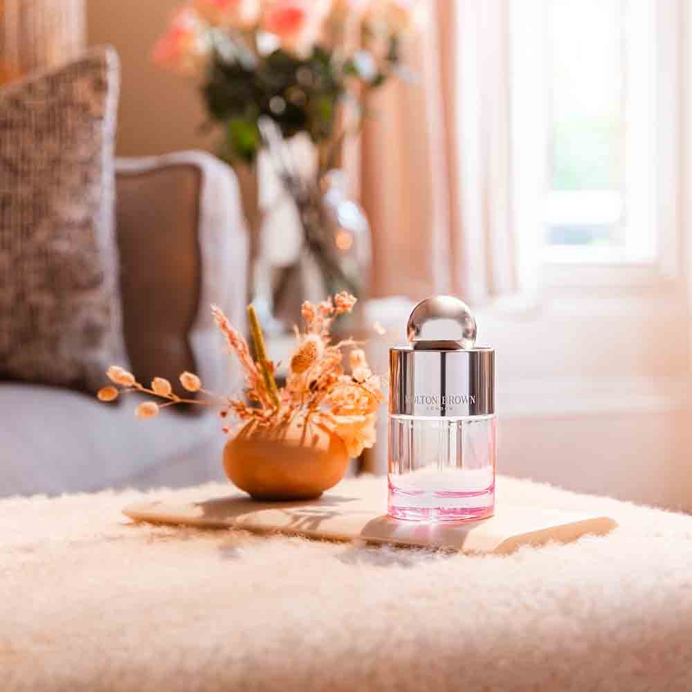 Molton Brown Düfte Delicious Rhubarb & Rose Eau de Toilette Nat. Spray