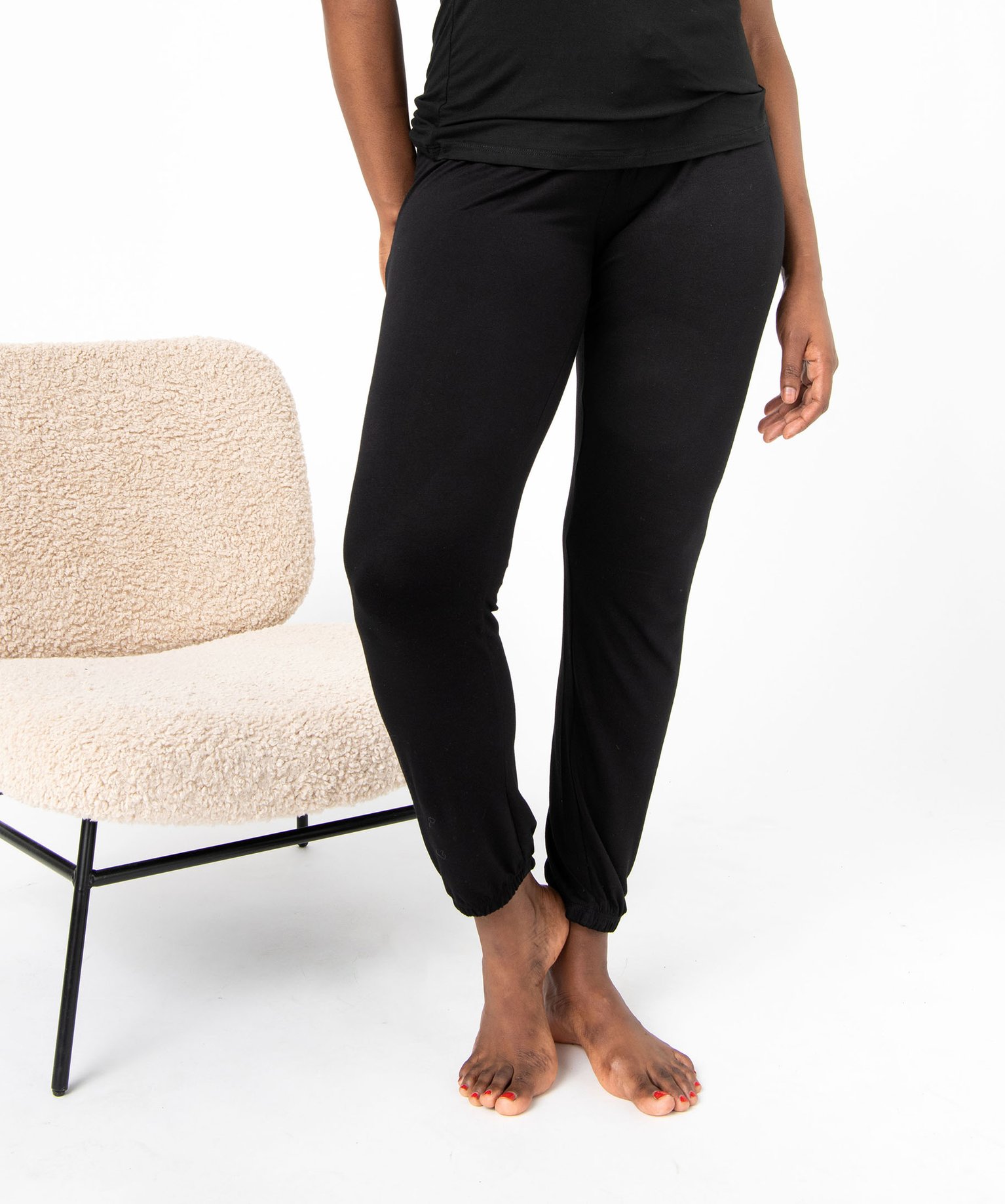 Pantalon de pyjama femme en maille fine avec bas resserré noir | GEMO