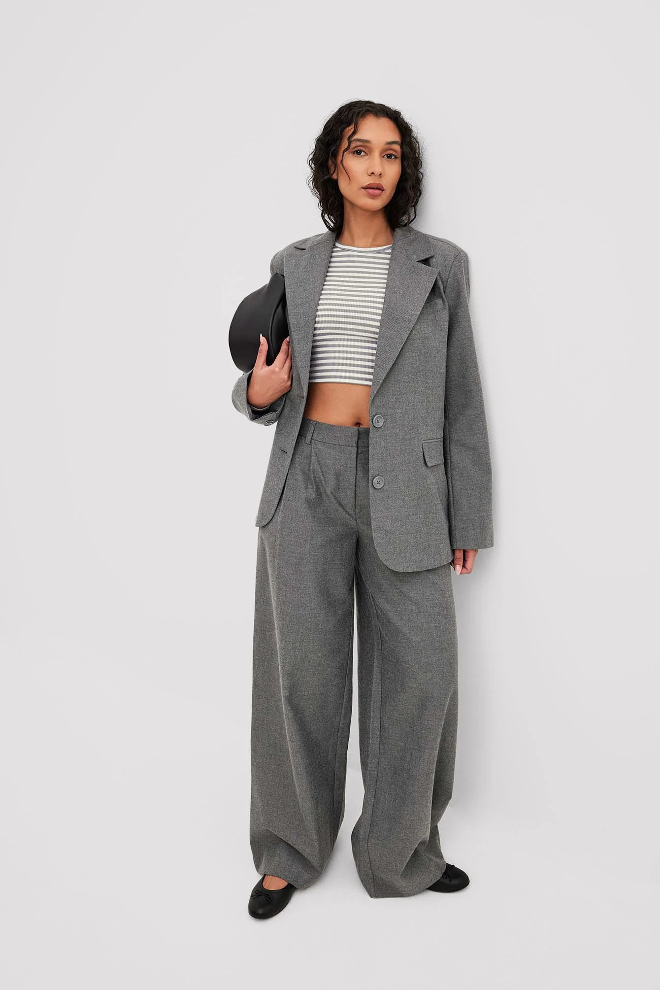 Recyceltes kurzes, gestreiftes Longsleeve-Shirt