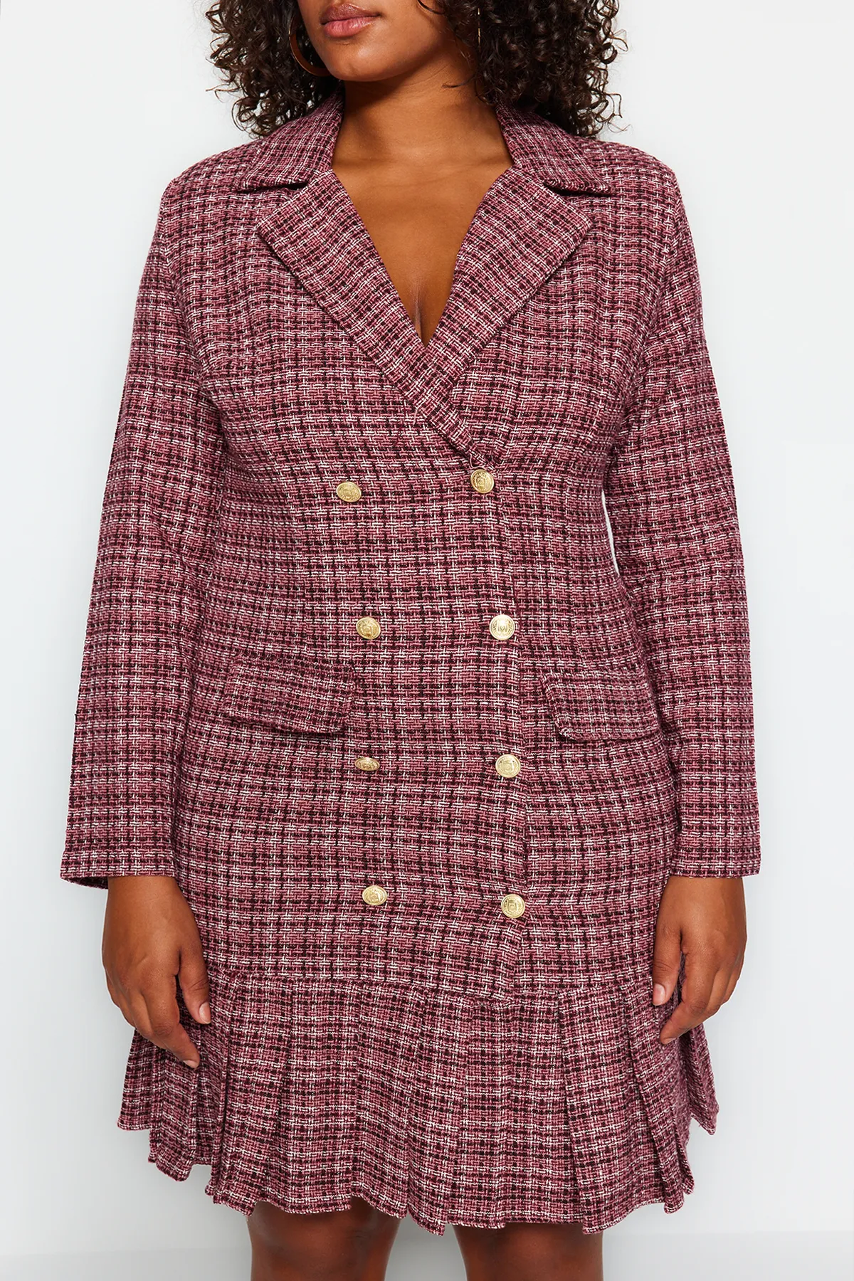 Trendyol Curve  Gewebtes Kleid mit mehrfarbigem Karomuster und schmalem Saum