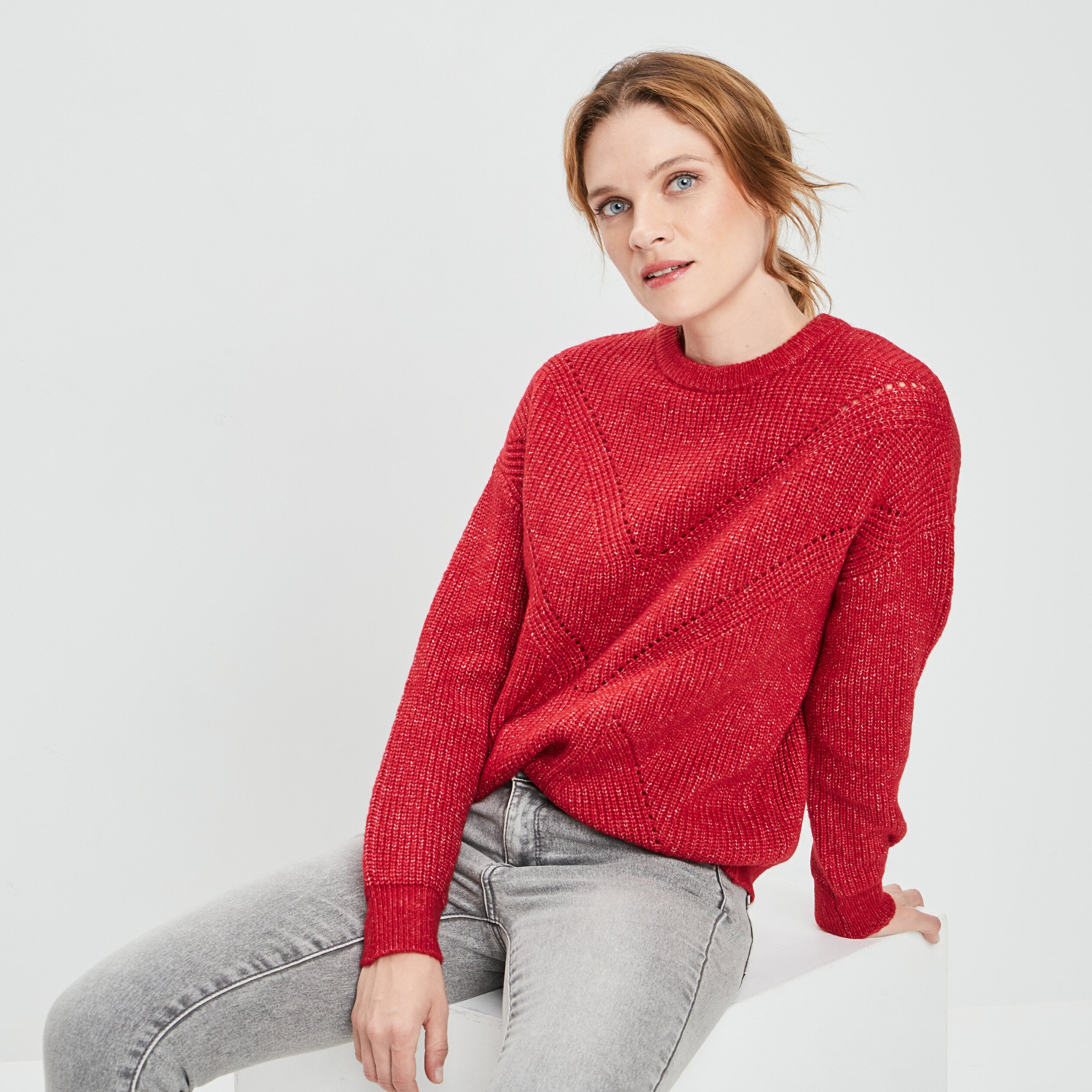 Pull avec détails ajourés rouge foncé femme | La Halle