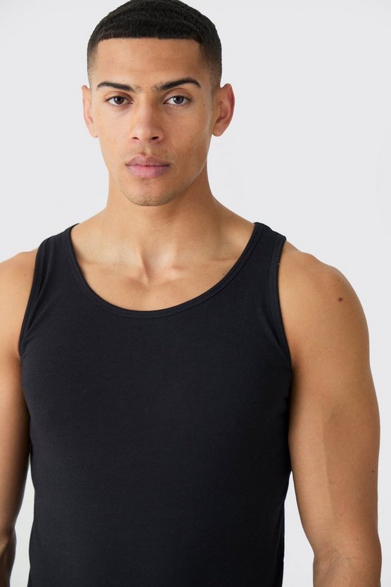 Basic Muscle-Fit Tanktop