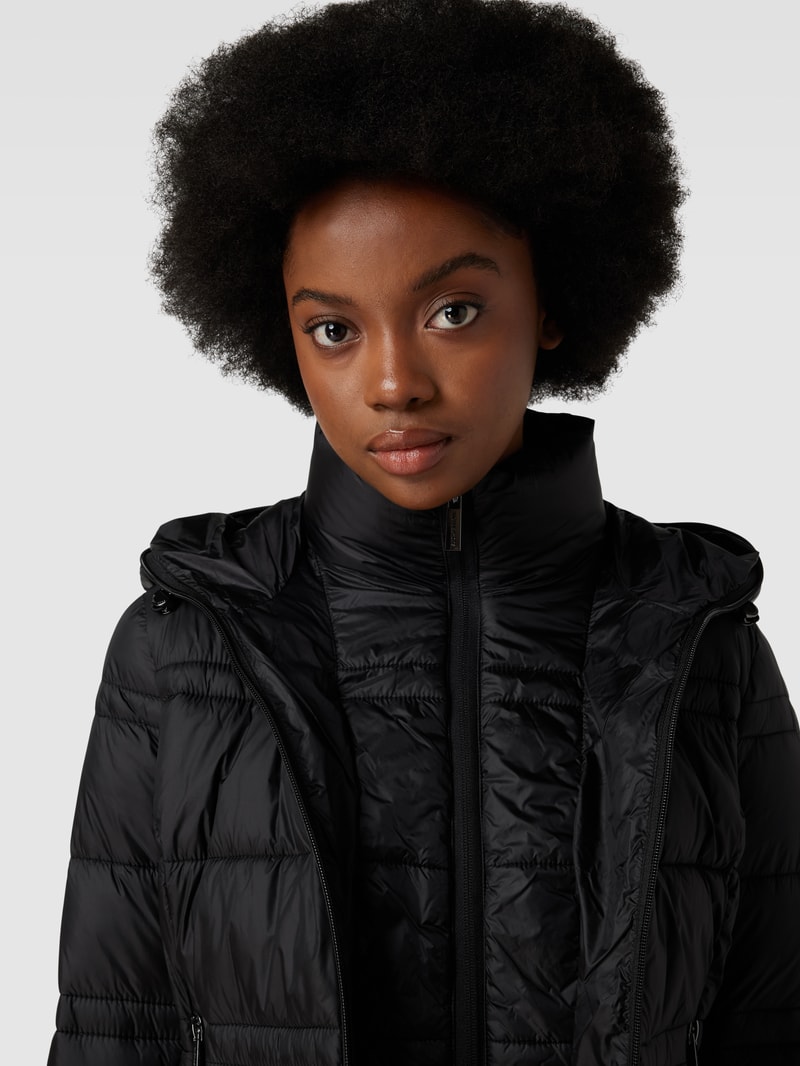 Steppjacke mit Label-Details in schwarz