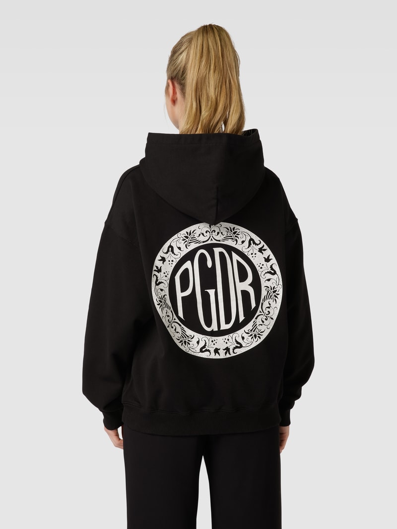 Oversized Hoodie mit Label-Print Modell 'TALBOT' in schwarz