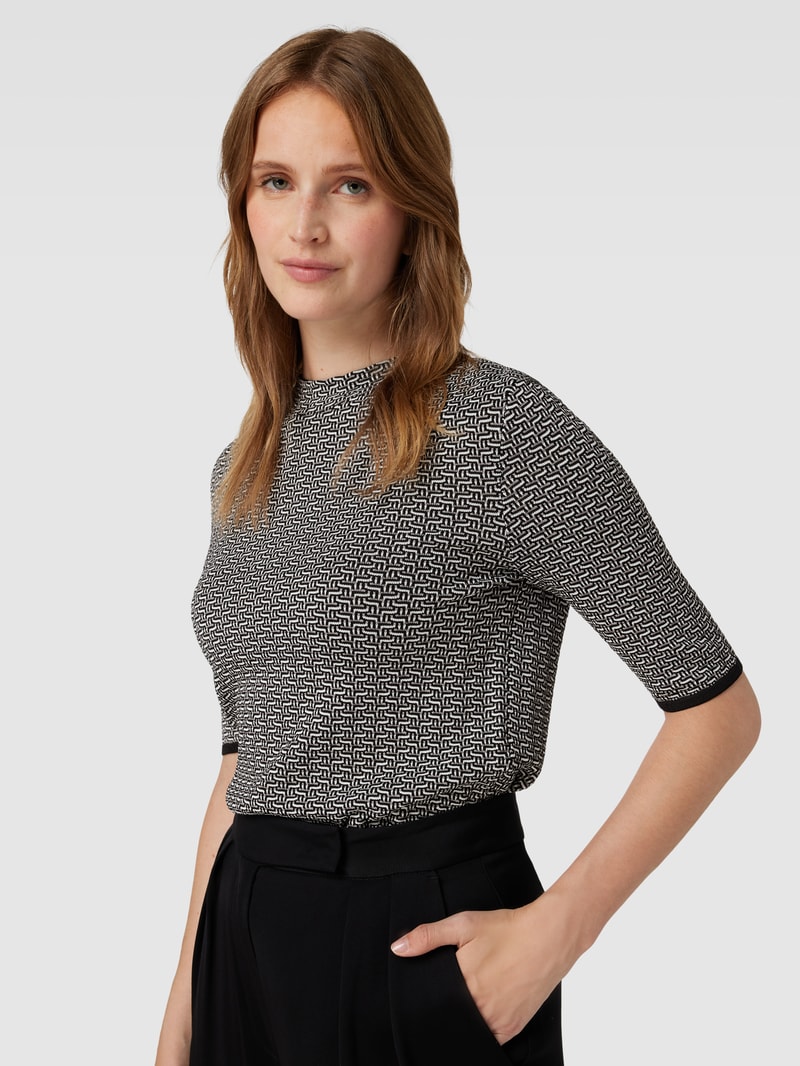 Strickpullover mit 1/2-Arm in schwarz