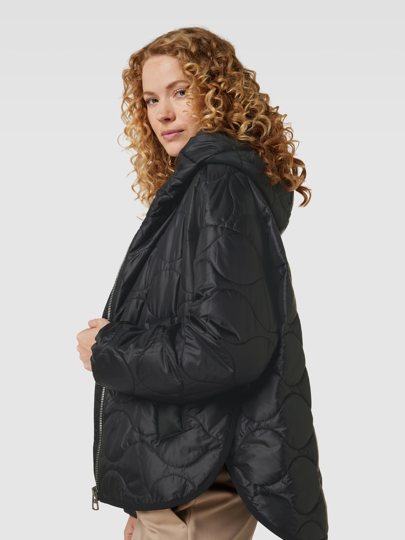 Jacke mit Steppnähten in schwarz