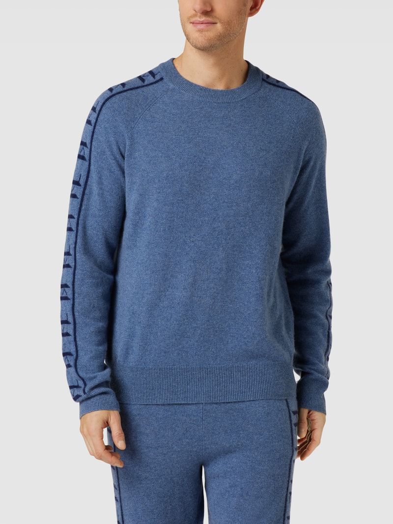 Strickpullover mit Zopfmuster in blau meliert