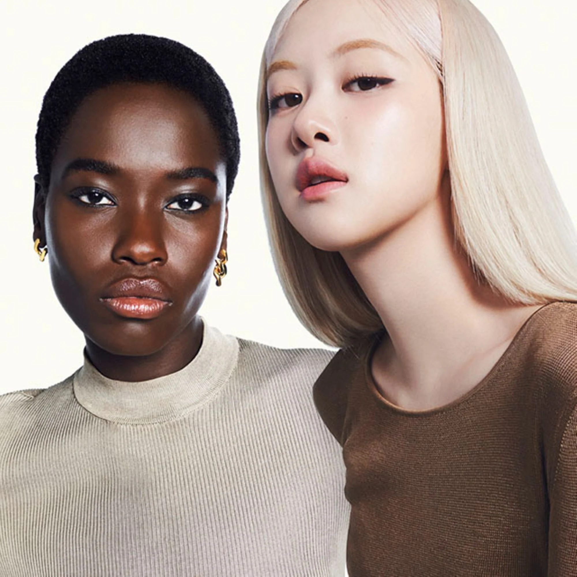 ALL HOURS GLOW Ansikte - Lysande Finish Foundation - Flytande Foundation