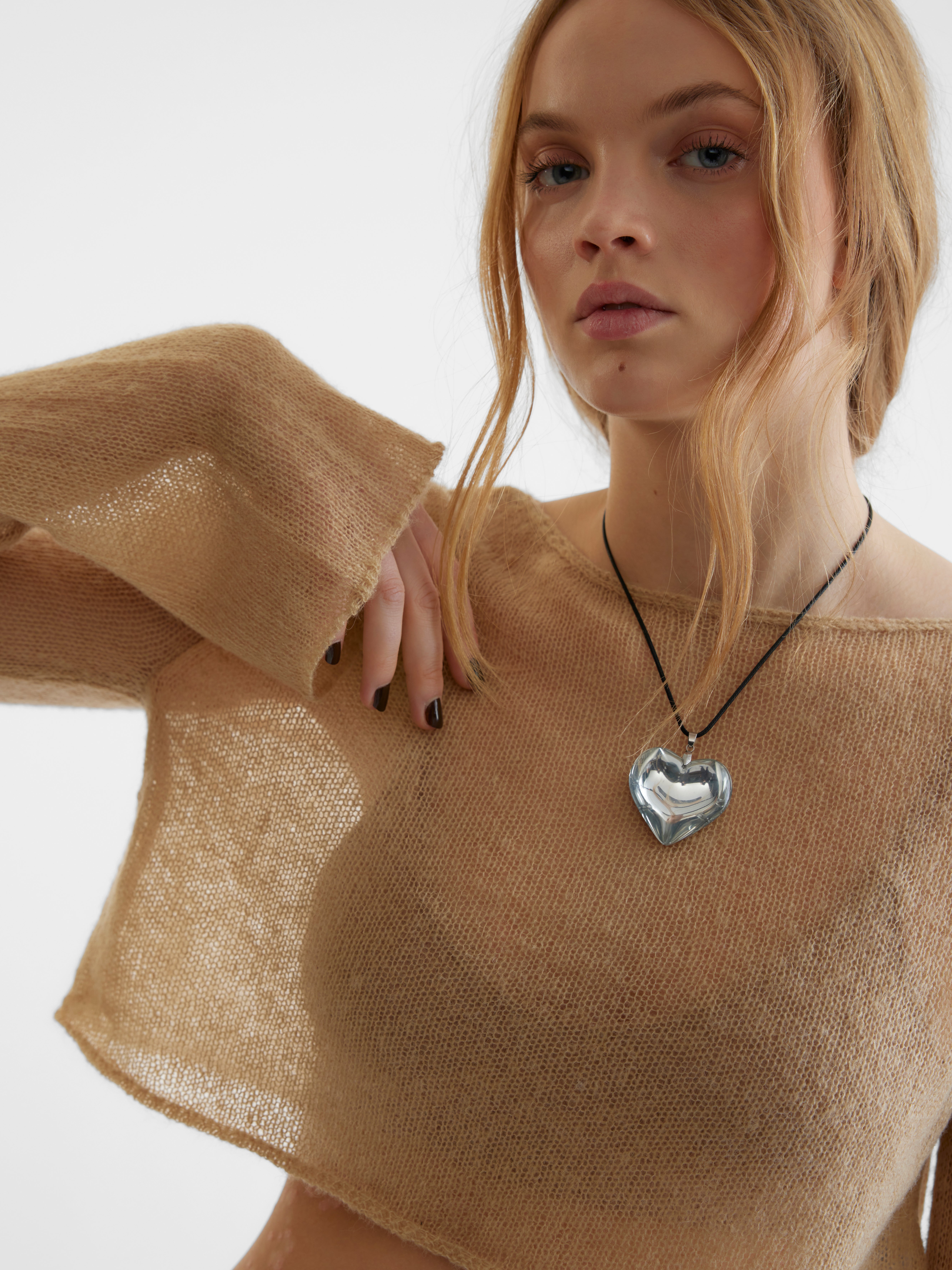 SOMETHING NEW PROJECT; CHLOE FRATER  Pullover