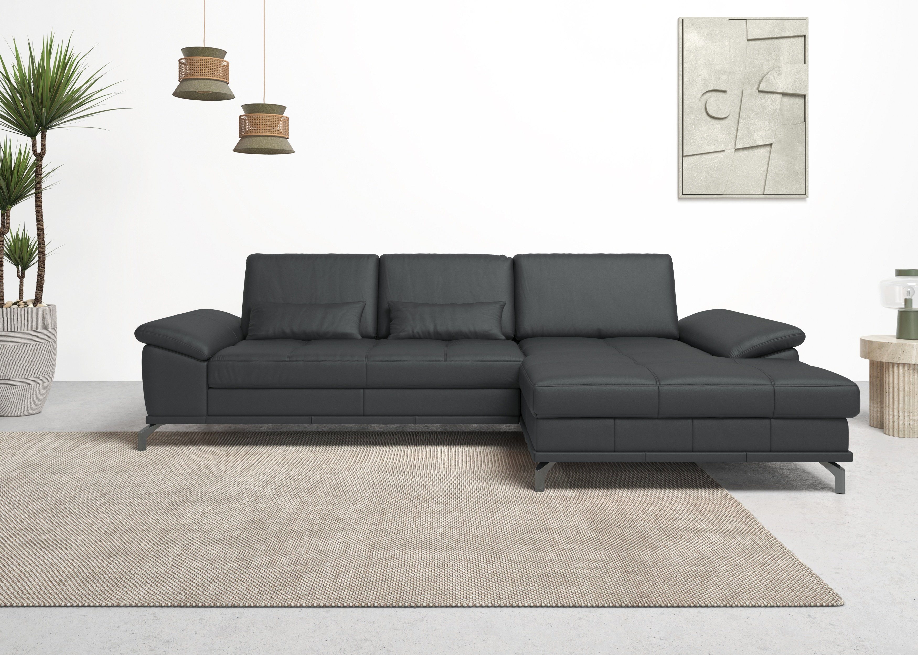 Places of Style Ecksofa Costello, incl. Sitztiefenverstellung und Armlehnfunktion, incl. 3 Nierenkissen