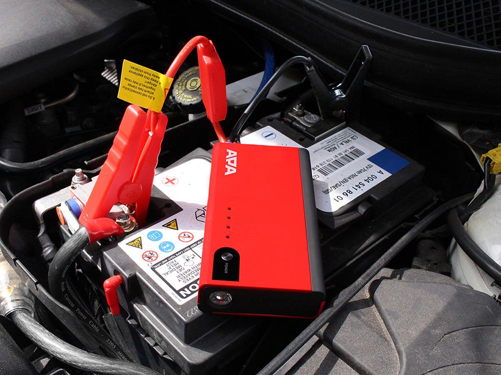 APA Mini Lithium Powerpack 11.000mAh mit Starthilfe