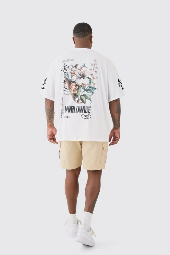 Plus T-Shirt mit floralem Ärmel-Print in Weiß