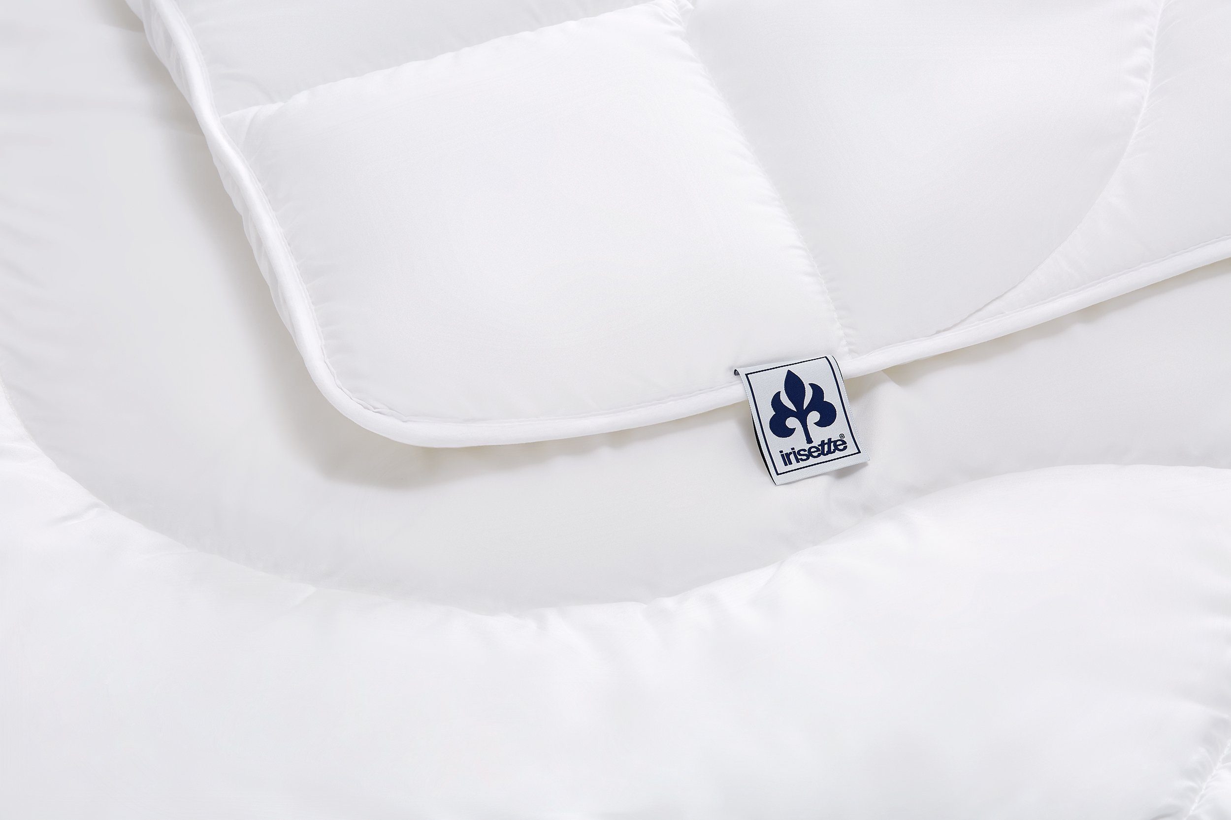 Microfaserbettdecke, Steppbett Micro Thermo, Irisette, Füllung: Markenhohlfaser irisette®, Bezug: soft und anschmiegsam, waschbar bis 60°C, produziert nach deutschem Qualitätsstandard