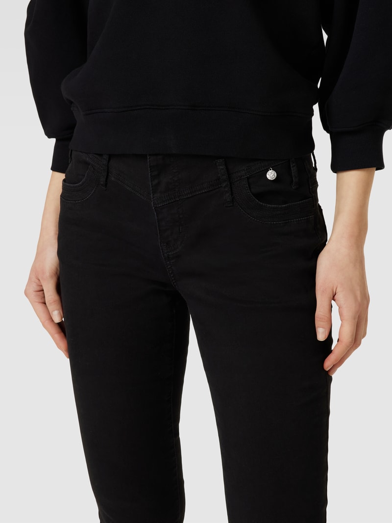 Jeans mit Label-Detail Modell 'Florida' in schwarz