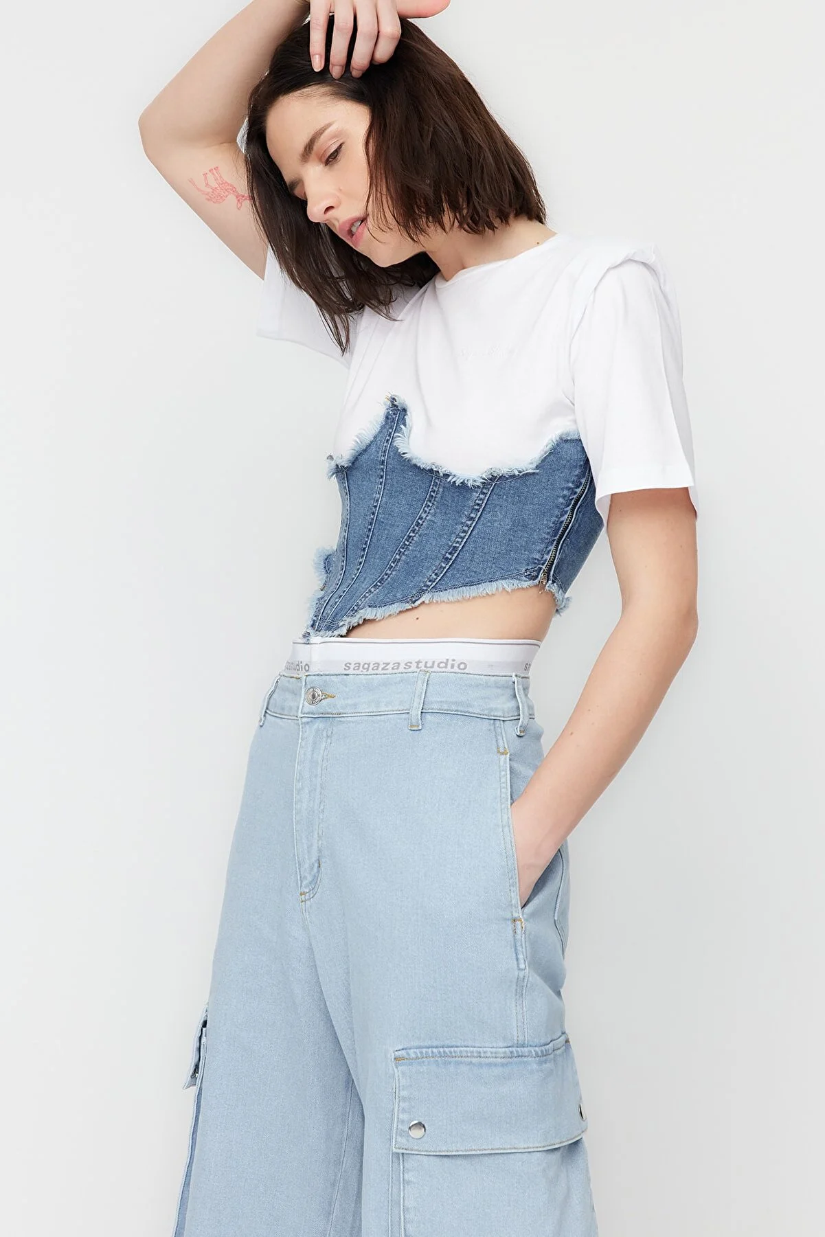 Trendyol Collection  X Sagaza Studio Blaues Korsett mit detailliertem Denim-Bustier TCLSS23BZ00004