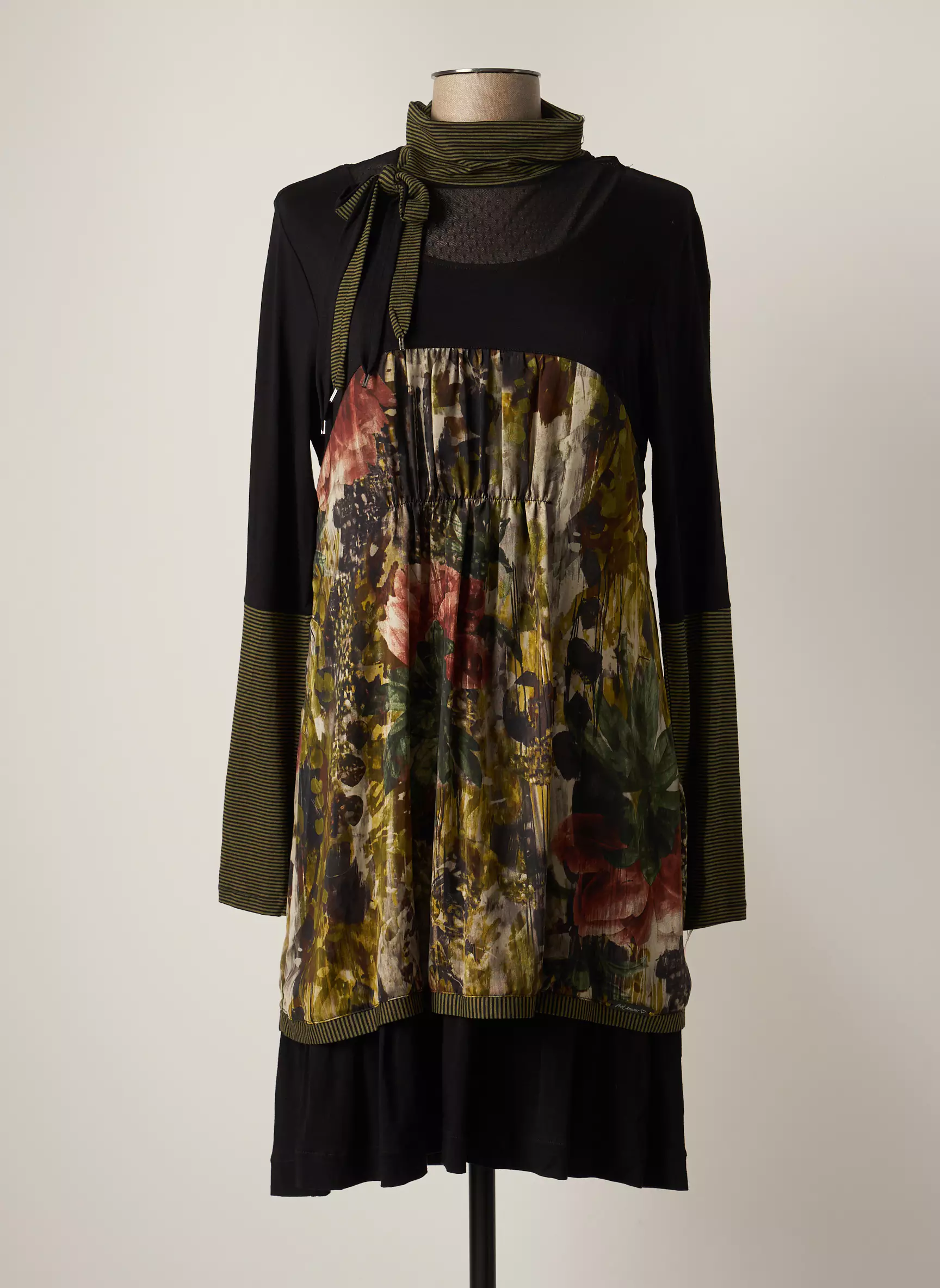 Bai Amour Robes Mi Longues Femme couleur noir