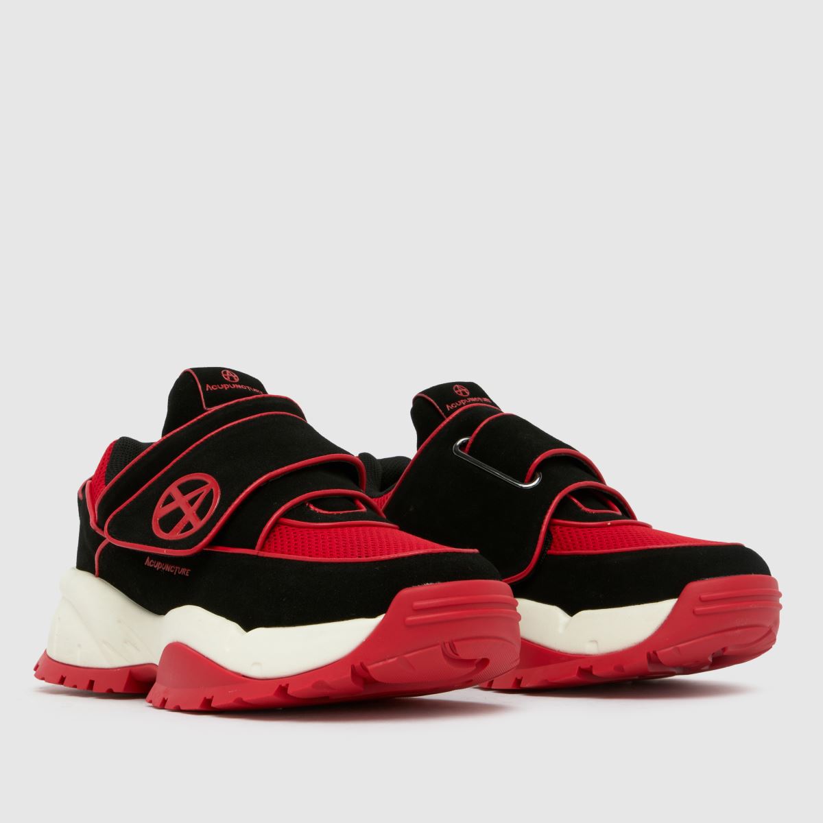 AKUPUNKTUR Beefer-sneakers i svart och rött