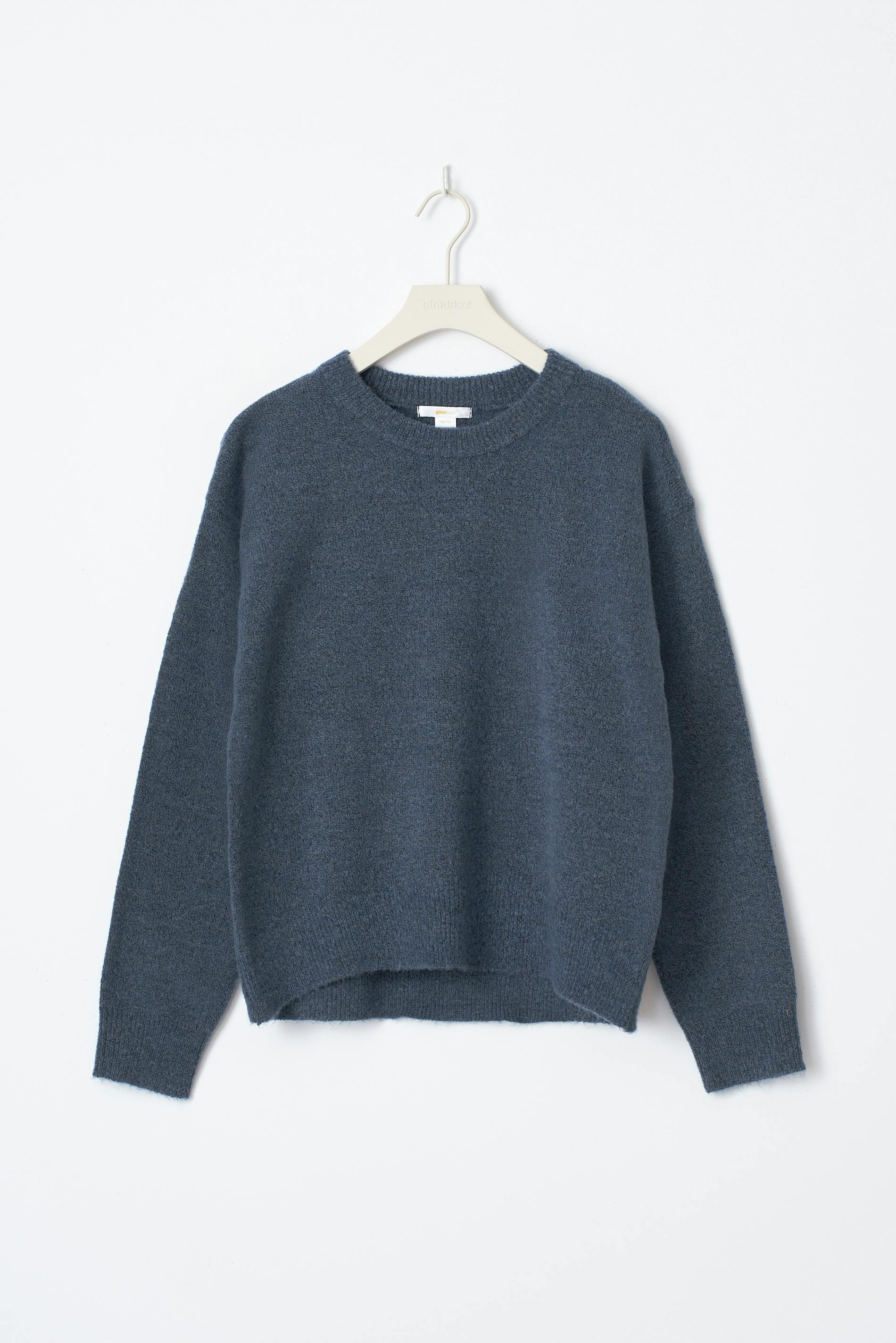 Y knitted sweater