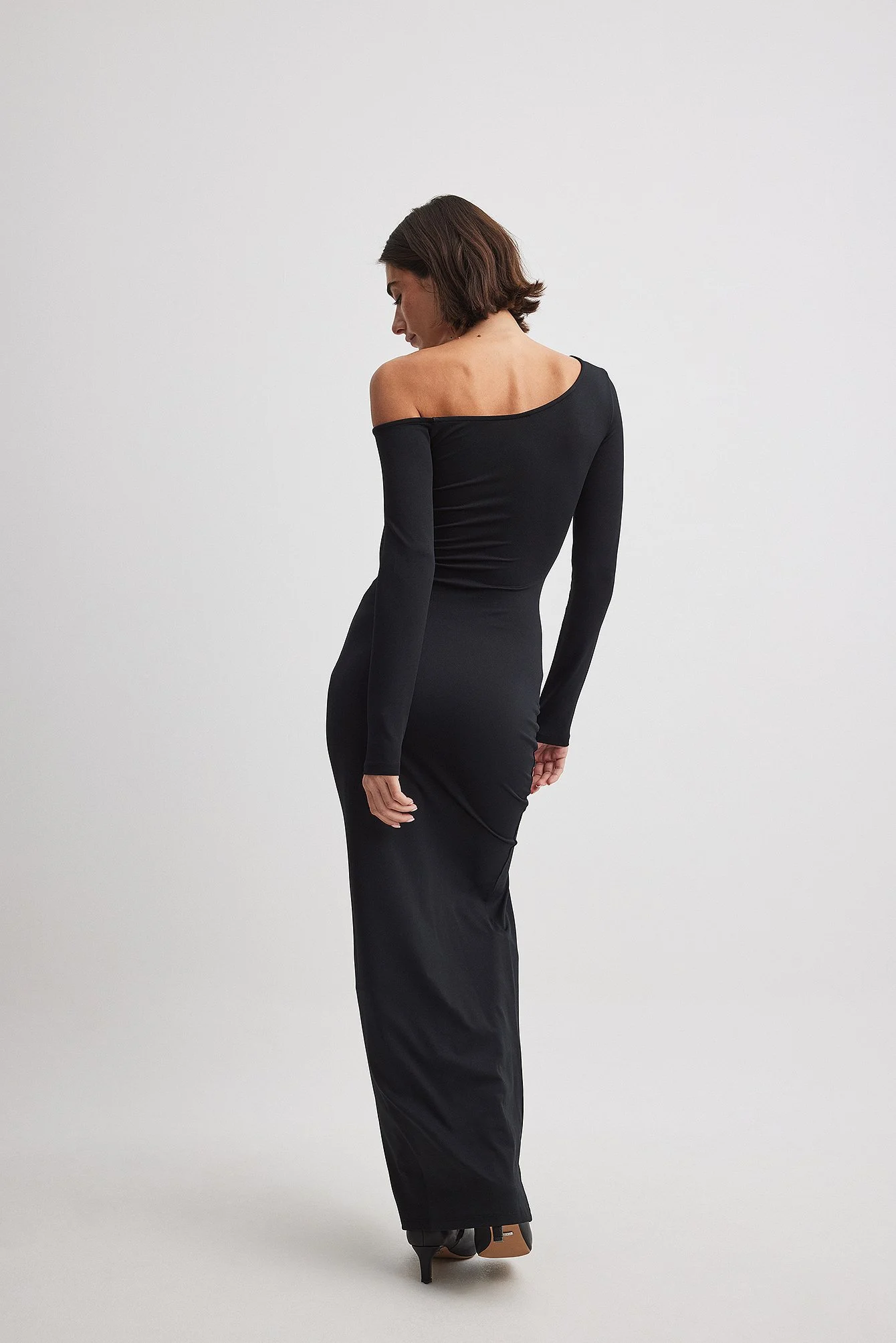 Maxikleid mit Rüschen