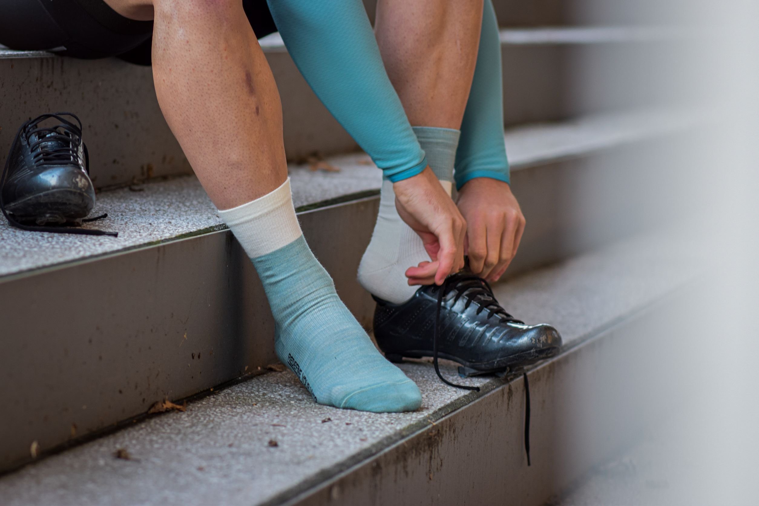 PIPPO Amsterdam Sportsocken Merino Rennrad und Laufsocken für Herren und Damen (3 Paar) Mittelfuß Kompression