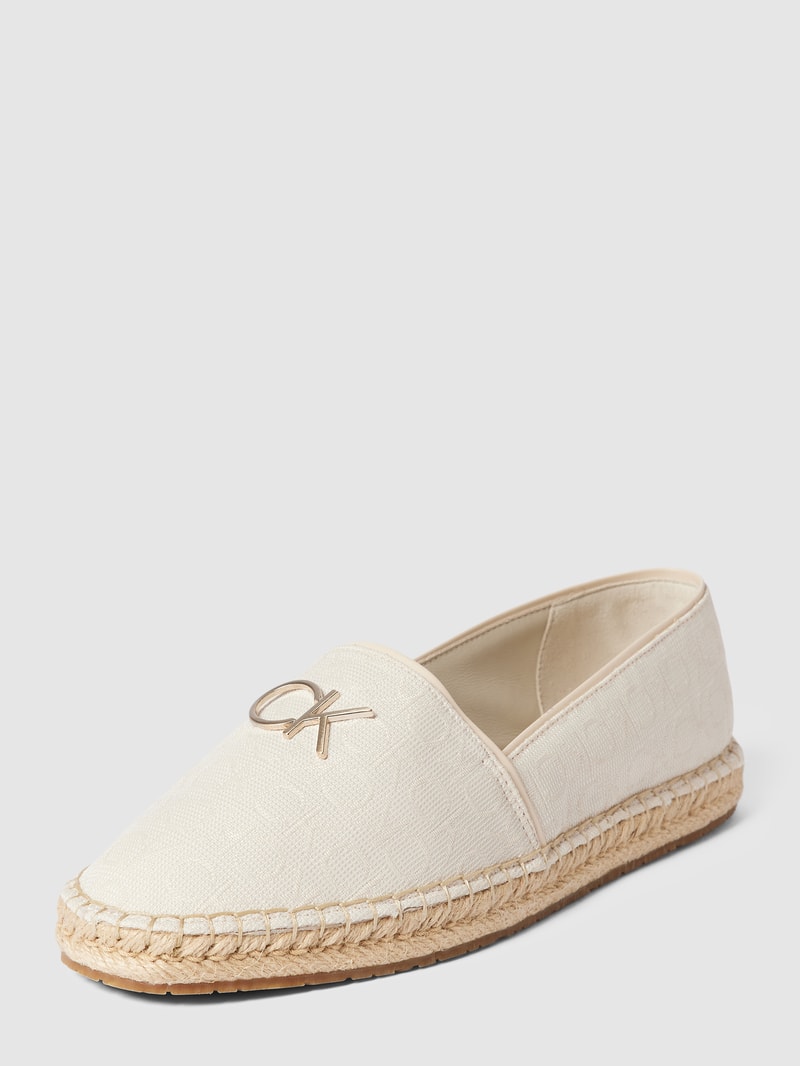 Espadrilles mit Label-Applikation in ecru