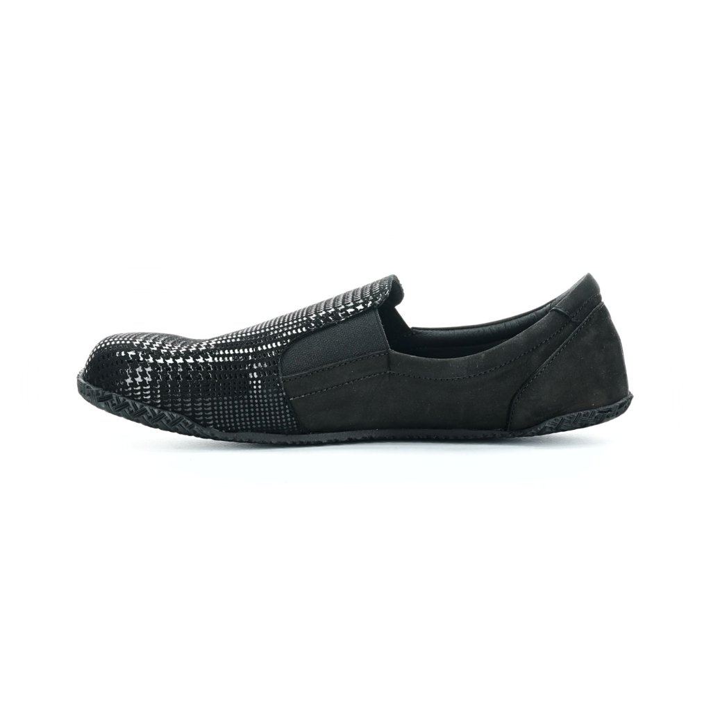 Peerko Trim Nyx schwarze Slip-On Barfußschuhe
