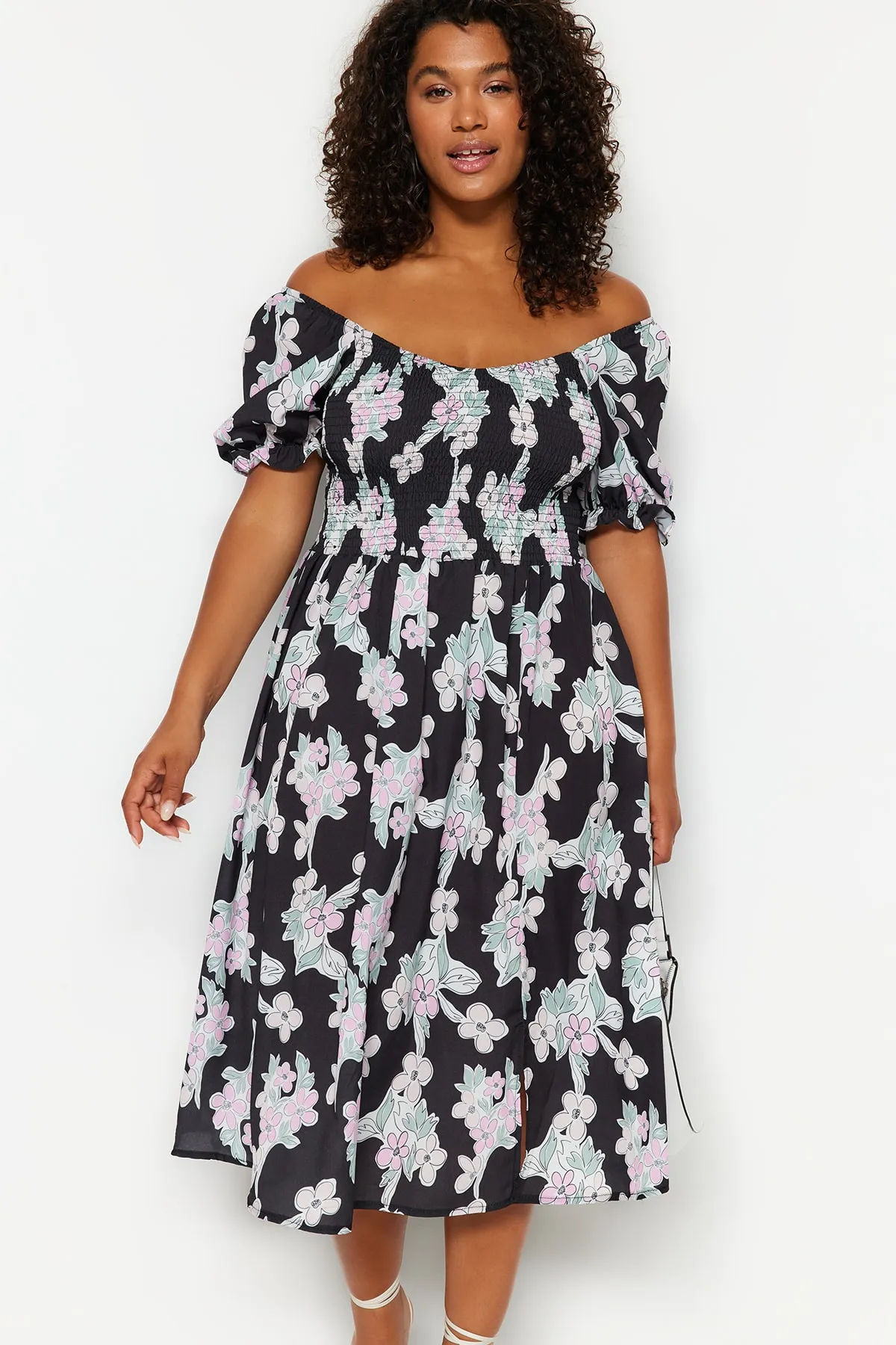 Trendyol Curve  Mehrfarbiges gewebtes Kleid mit Blumenmuster TBBSS23AH00213