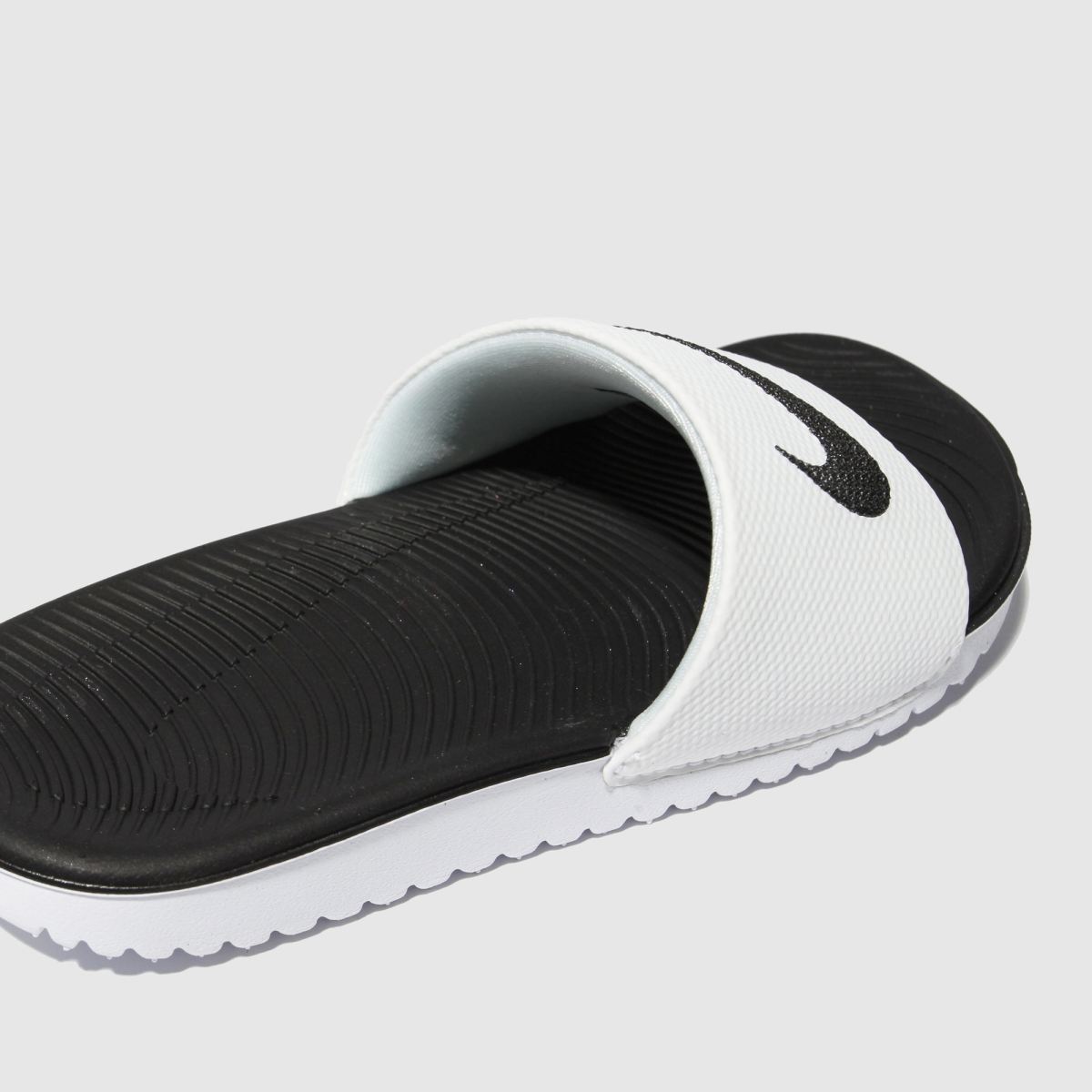 Nike vita och svarta Kawa Junior sandaler