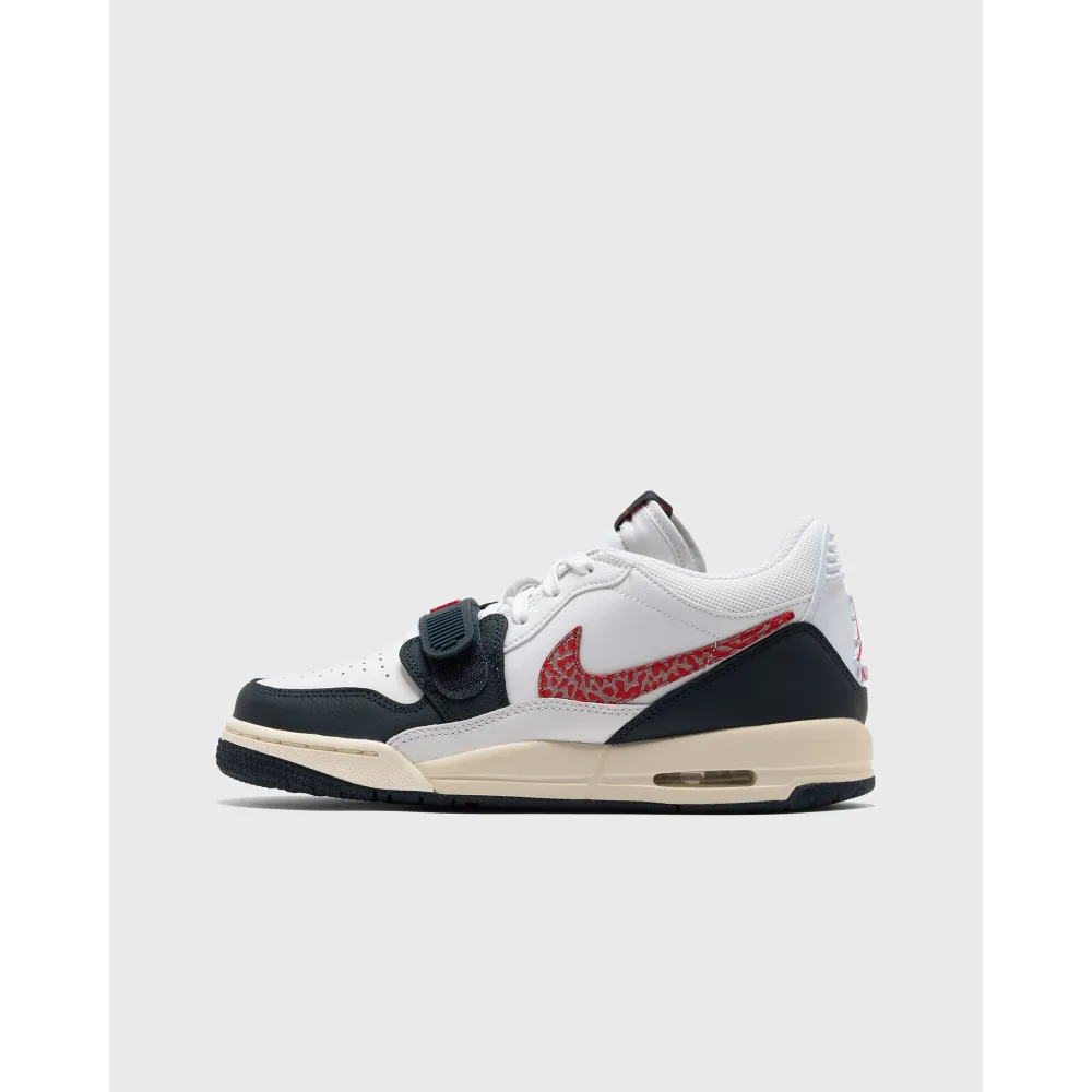 NIKE JORDAN Legacy 312 Low CD9054-146 / weiss