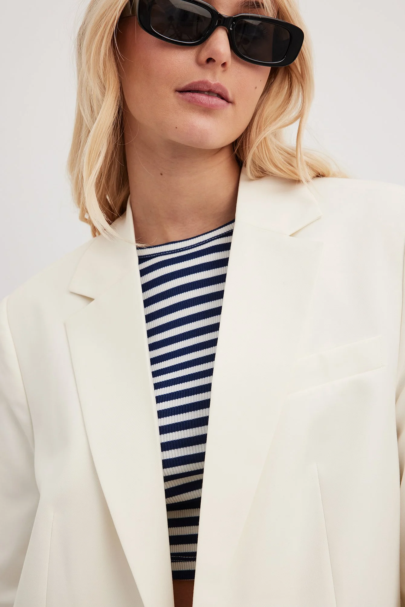 Recyceltes kurzes, gestreiftes Longsleeve-Shirt
