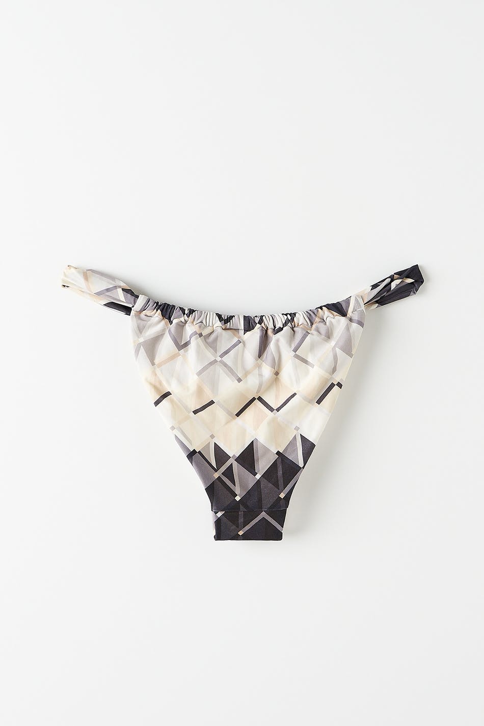 Lotta bikini tanga