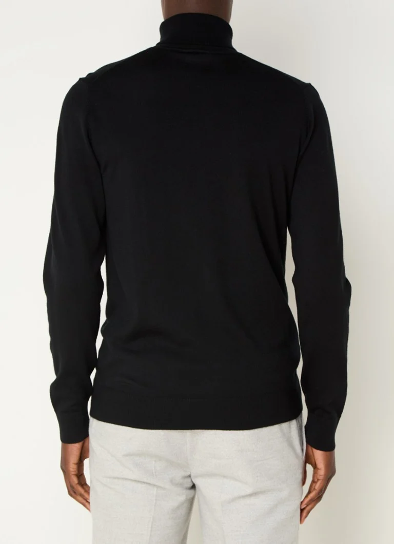 Maglione a collo alto Profuomo in pregiata lana merino.