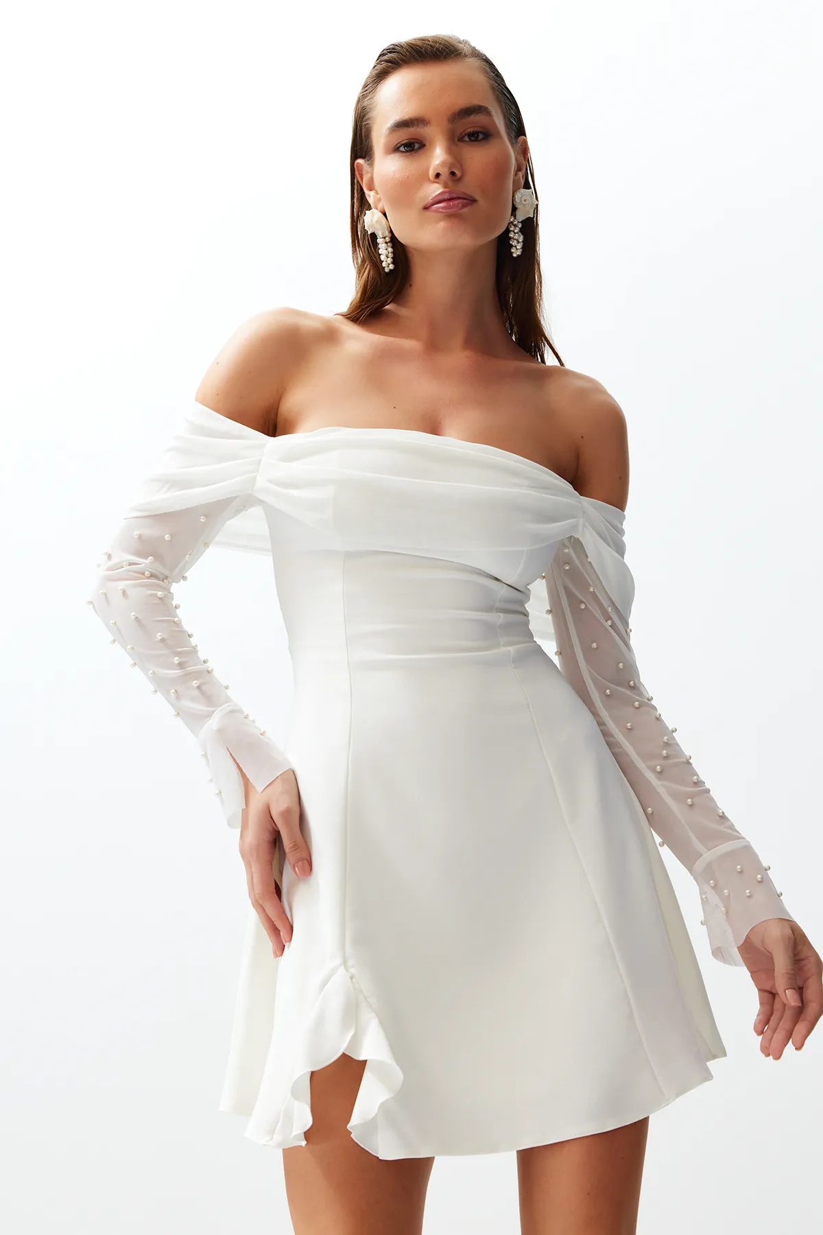 Trendyol Collection  Weiße Braut-Taillenöffnung/Skater-Futter für Hochzeit/Elegantes Nikah-Abendkleid TPRSS24EL00117