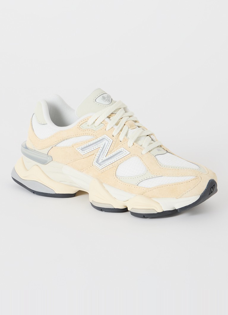 New Balance 9060 kedas ar zamšādas detaļām