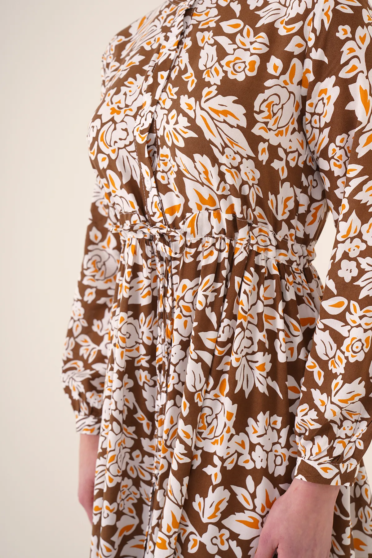 Bigdart  2144 Hijab-Kleid mit Richterkragen – Braun
