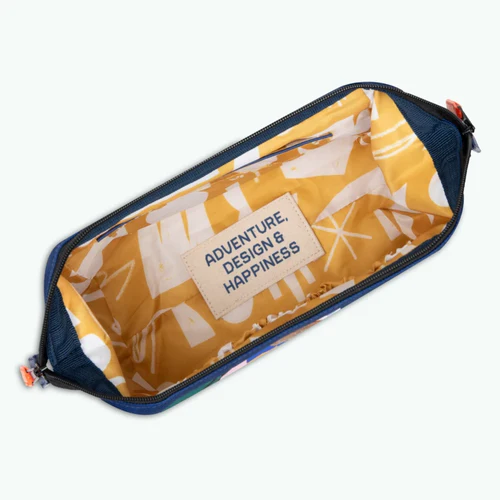 Naoned blue toiletry bag