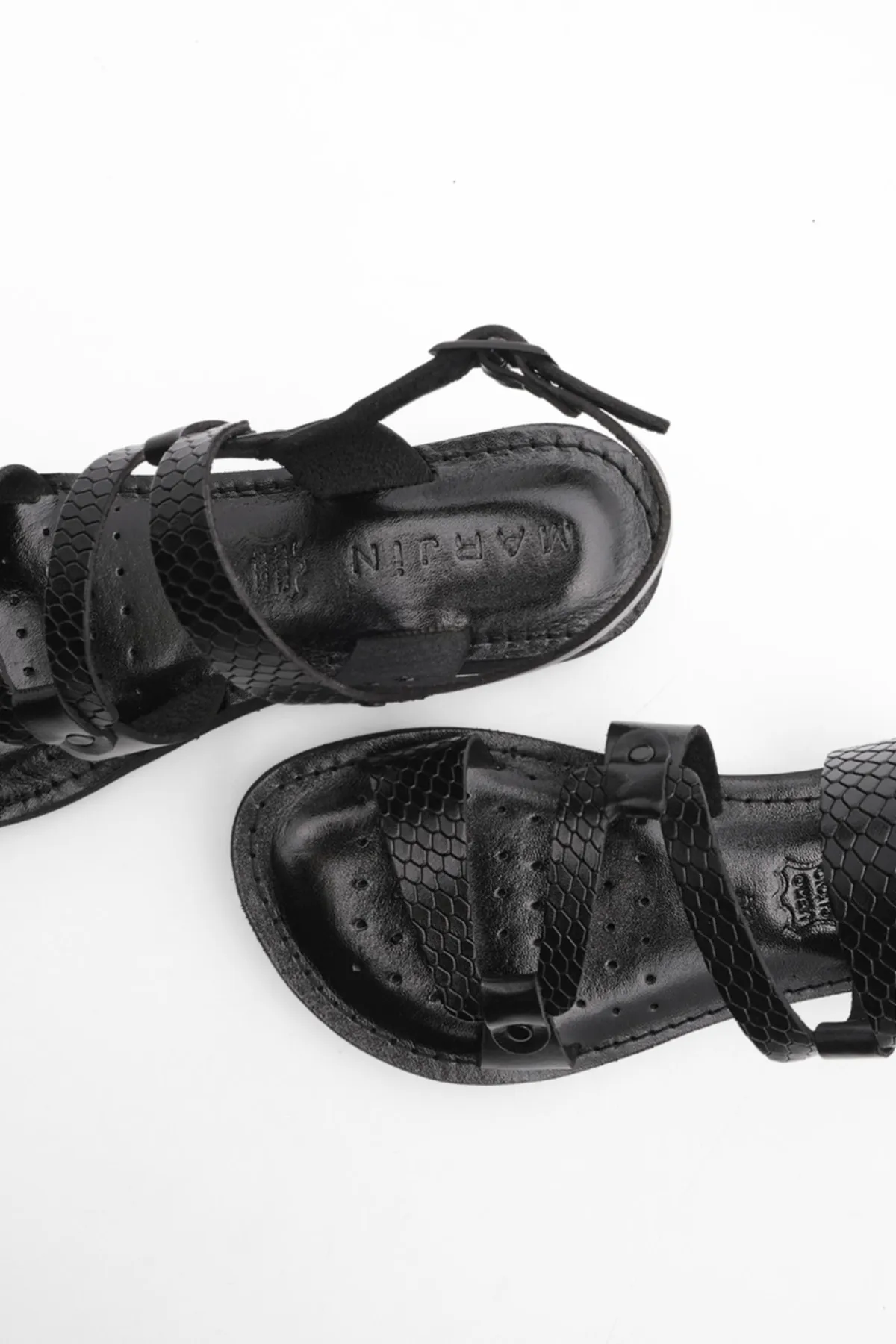 Marjin  Damen Sandalen aus echtem Leder, leichte Eva-Sohle, für den Alltag, Perte Black Snake