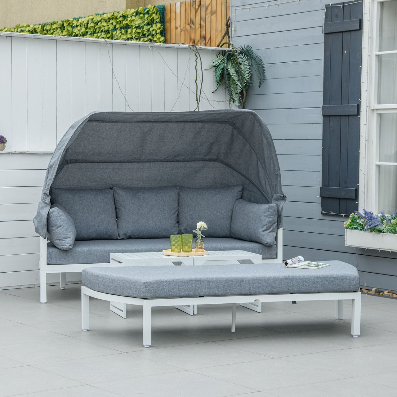 Outsunny 4-teiliges Gartenmöbel-Set mit Beistelltisch Dach Bank Balkonmöbel Set Sofa mit Kissen Outdoor Aluminium Weiß Grau