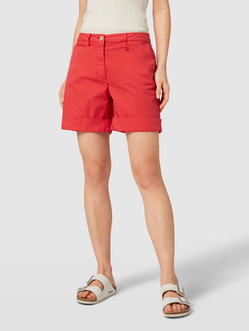 Straight Fit Bermuda mit Anhänger in metallic Modell 'JACQUELINE' in rot