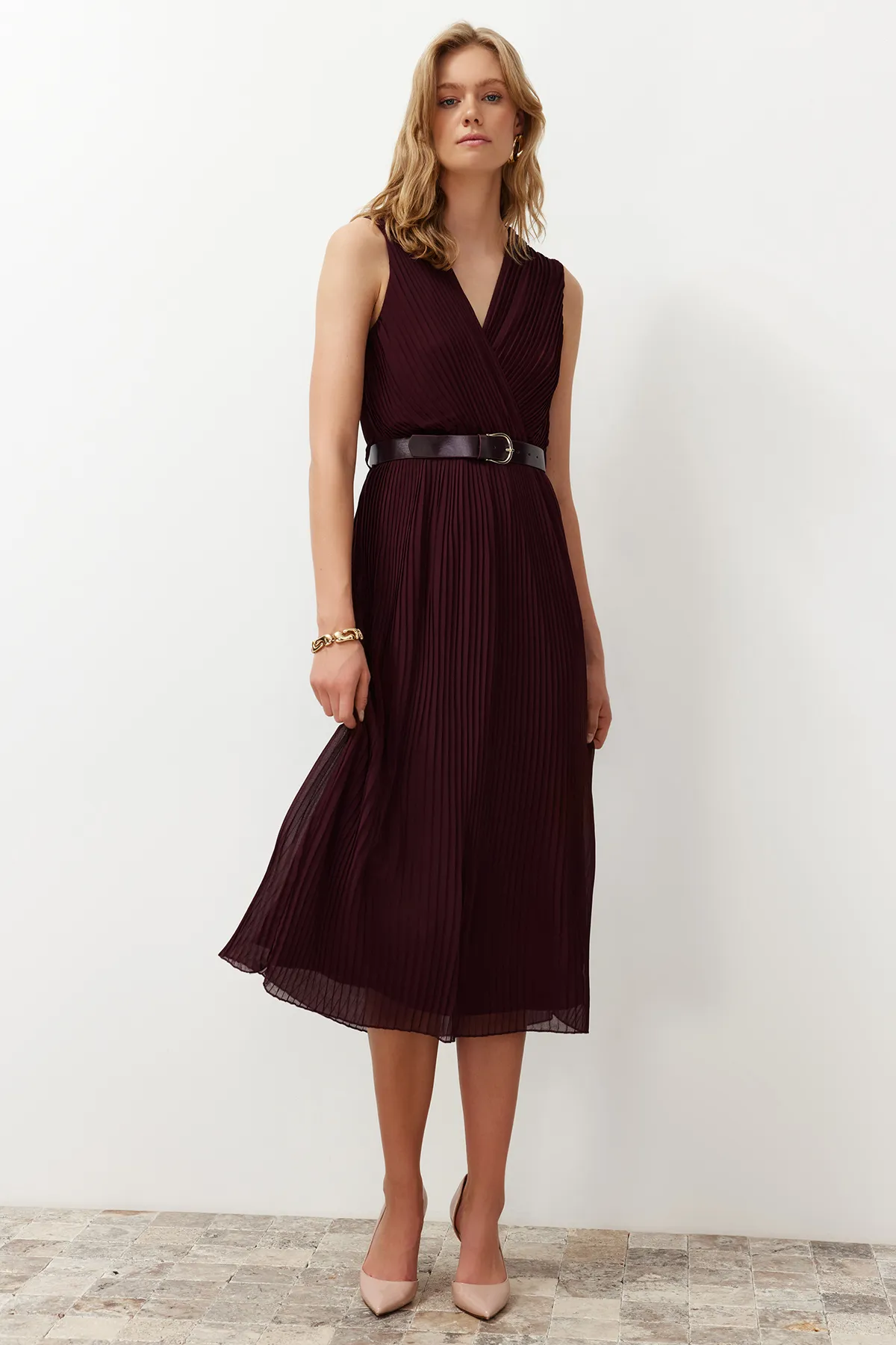 Trendyol Collection  Pflaumenfarbenes gewebtes Midikleid TWOSS24EL00774