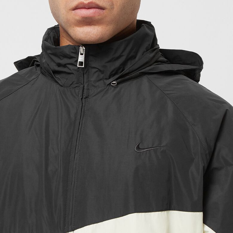 NIKE Swoosh Woven Jacket black/coconut milk/black