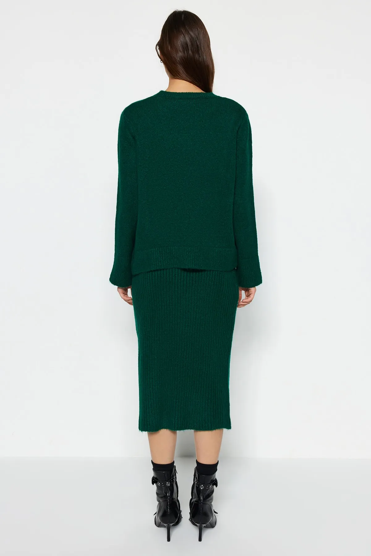 Trendyol Collection  Smaragdgrünes, weich strukturiertes Strickoberteil- und -unterteil-Set mit Rock TWOAW23AU00217