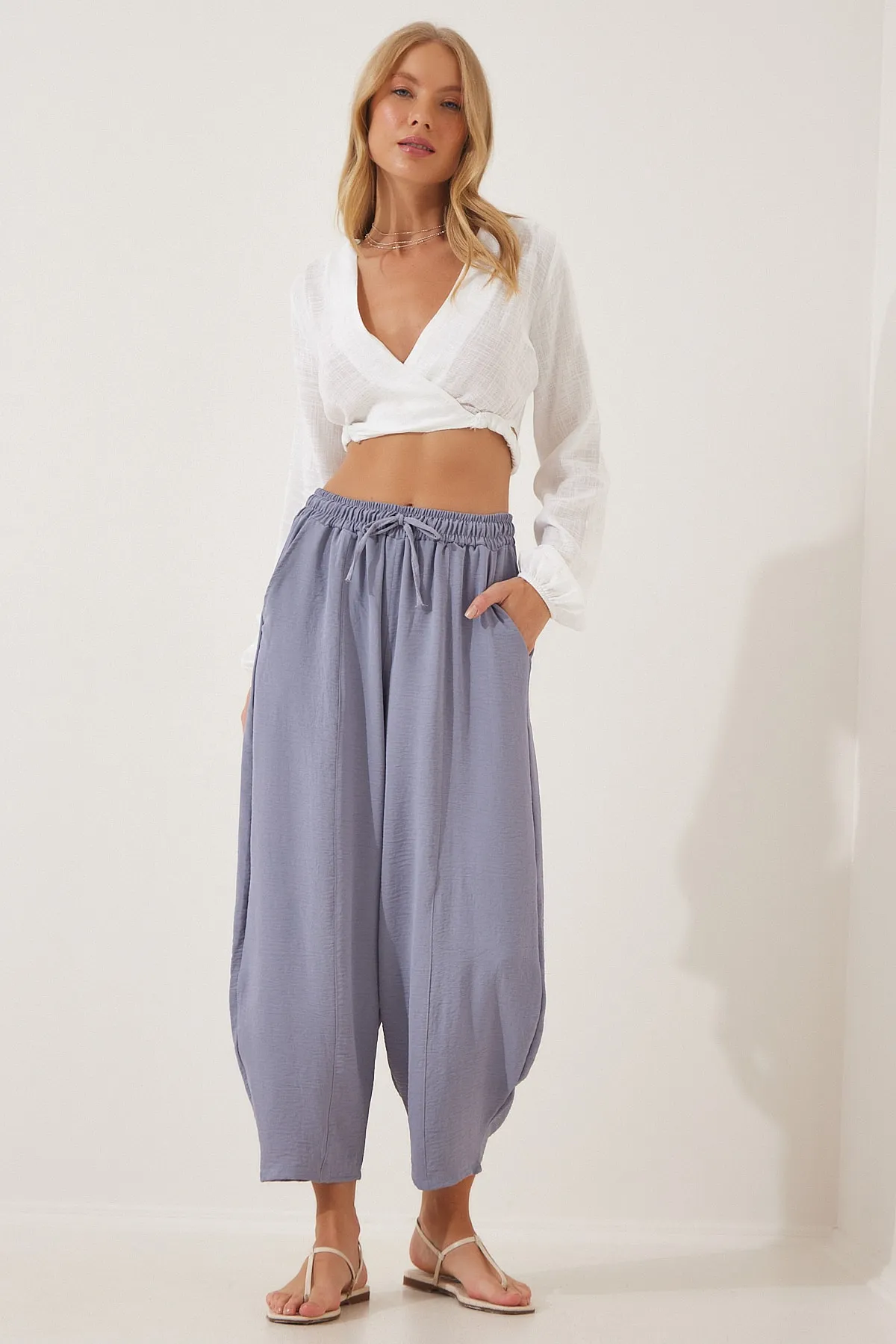 Happiness İstanbul  Damen-Shalwar-Hose aus grauem Leinen CI00036