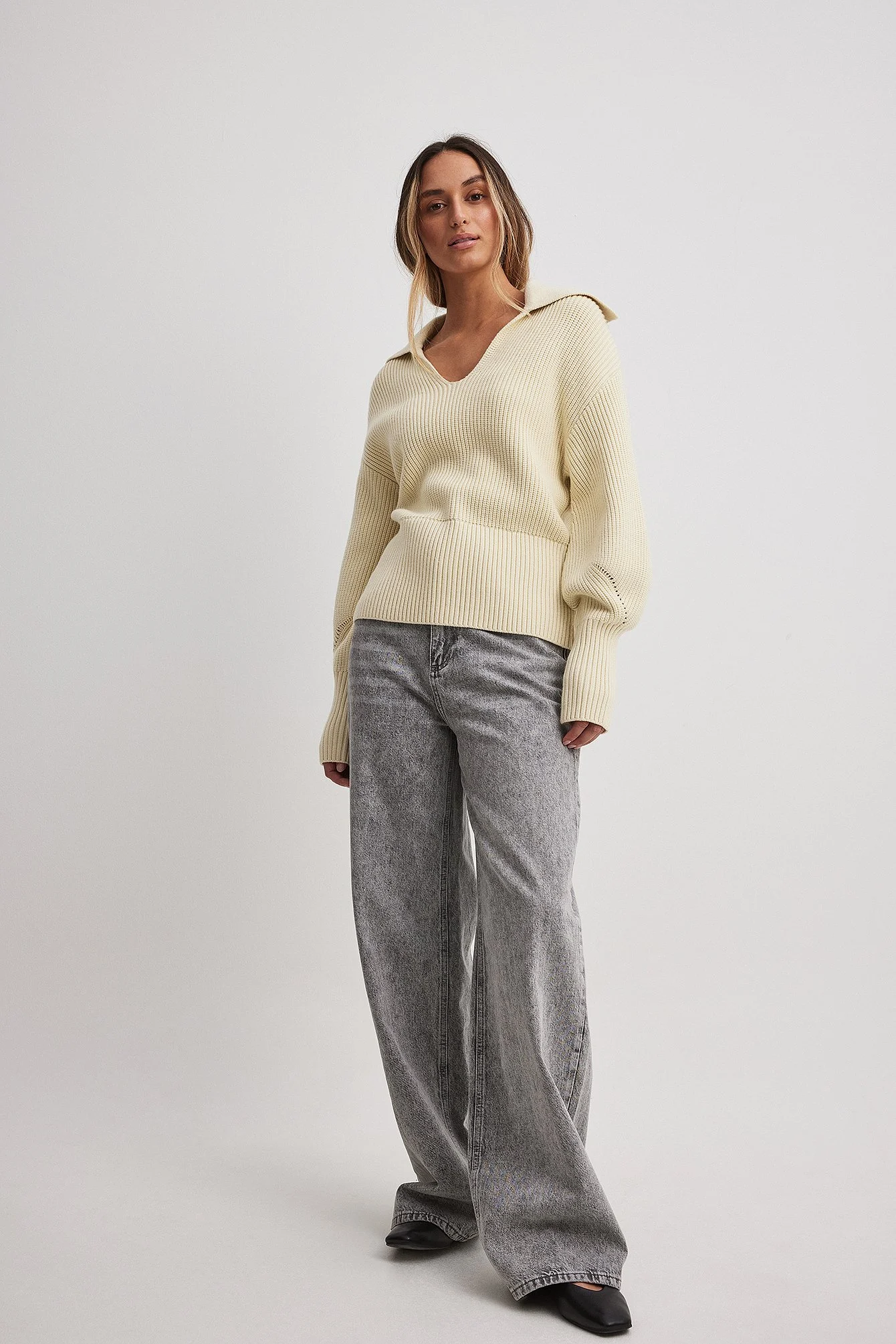 Strickpullover mit V-Ausschnitt