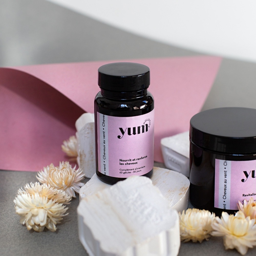 yum holistics Charbons Ardents Nourrit et renforce les cheveux