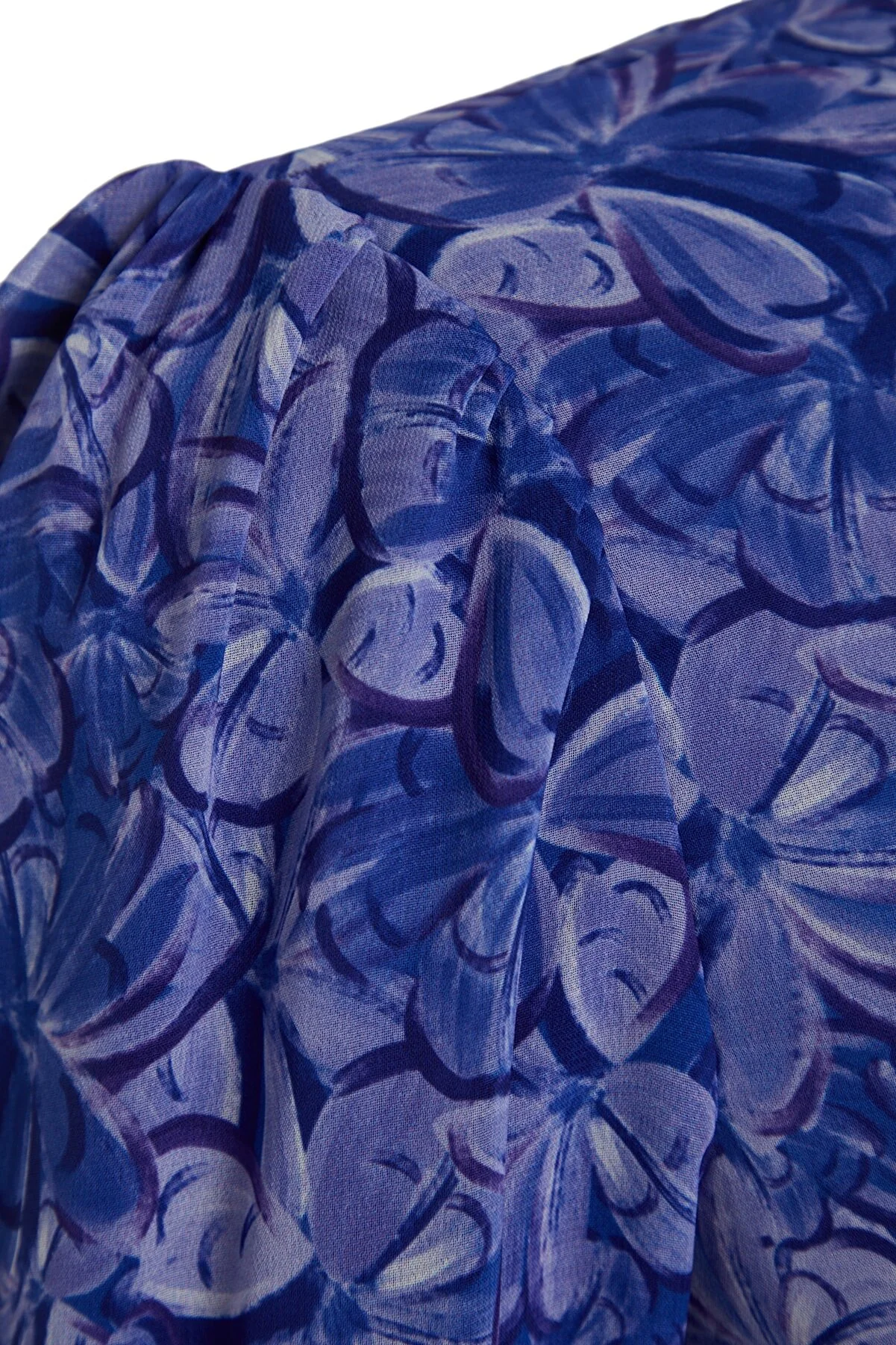 Trendyol Modest  Blaues Kleid aus gewebtem Chiffon mit Blumenrock und Rüschenfutter TCTSS23EB00160