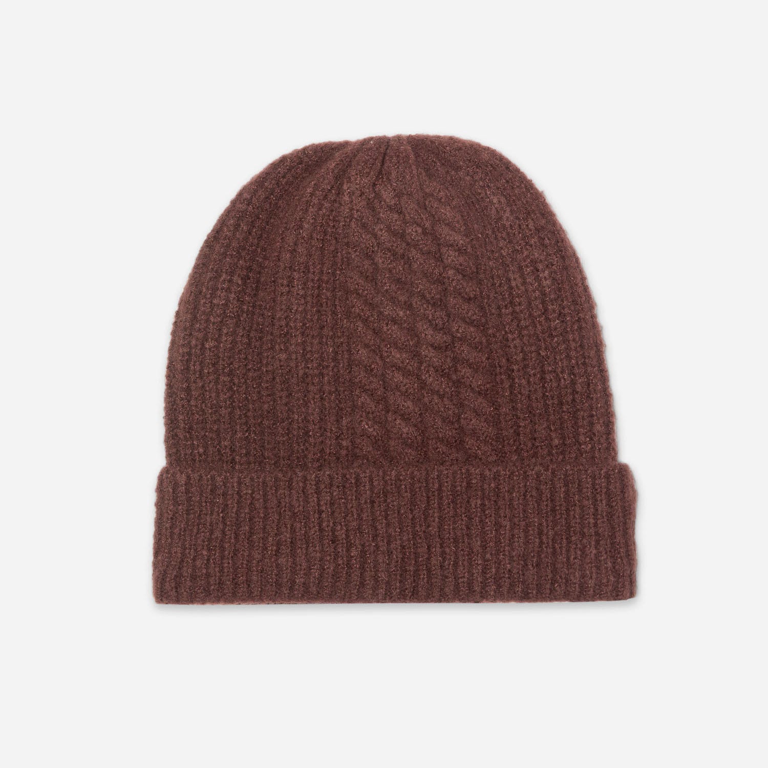 Bonnet bordeaux en tricot torsades